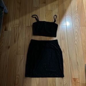 Black sparkely set